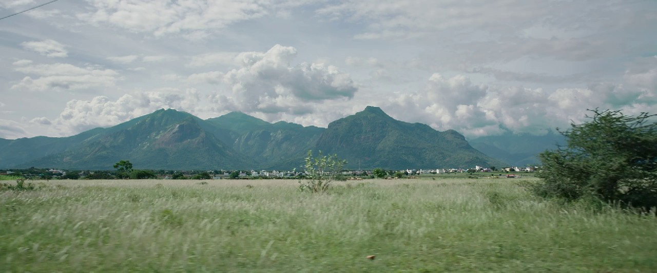 Kozhipannai Chelladurai (2024) WEB-DL Hindi + Tam + Tel + Mal + Kan 1080p AVC DDP 5.1.mkv.0000